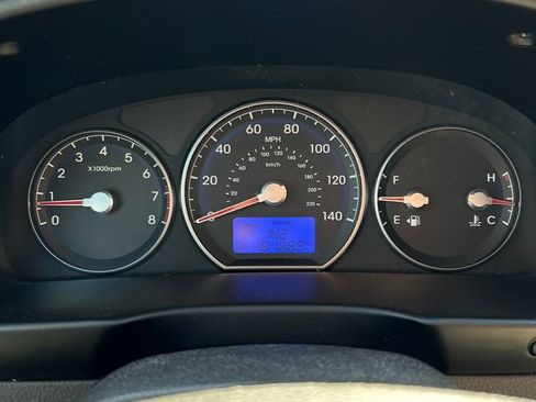 Used 2011 Hyundai Santa Fe Limited AWD/4WD image 35