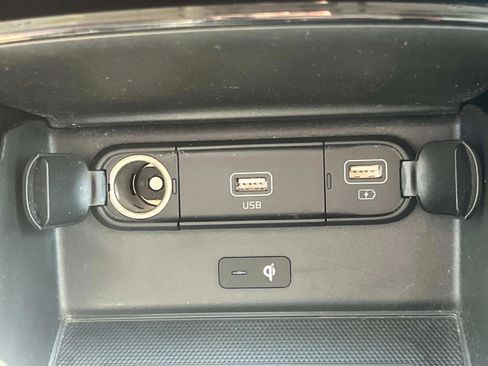 Used 2022 Kia Telluride SX w/ Nightfall Edition Package AWD/4WD image 44