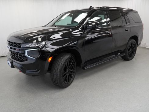 Certified 2023 Chevrolet Tahoe Z71 w/ Luxury Package AWD/4WD image 5