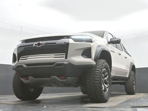 New 2026 Chevrolet Colorado Z71 w/ Midnight Edition AWD/4WD image 42
