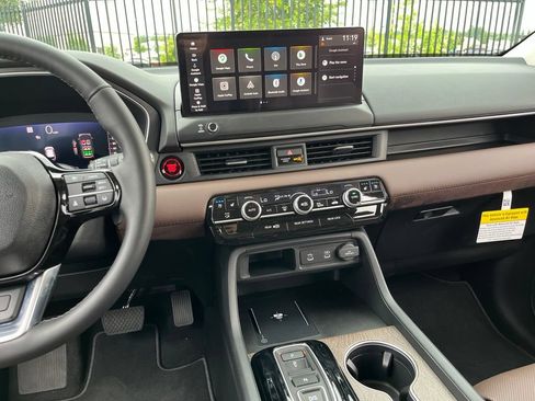 Certified 2026 Honda Pilot Elite image 18