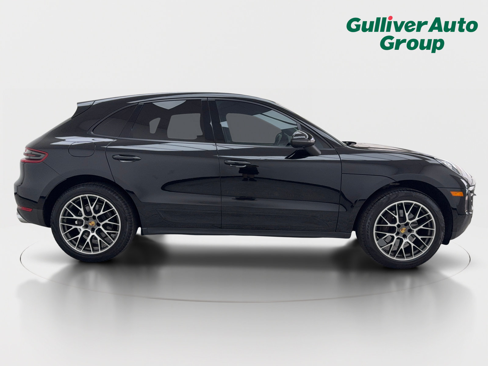 Used 2018 Porsche Macan Sport Edition AWD/4WD image 10