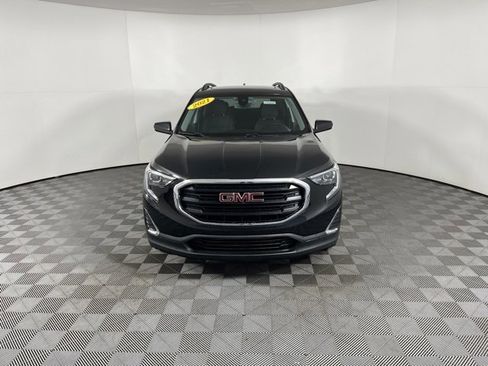 Used 2021 GMC Terrain SLE w/ Driver Convenience Package image 2