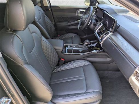 Used 2023 Kia Sorento SX AWD/4WD image 23