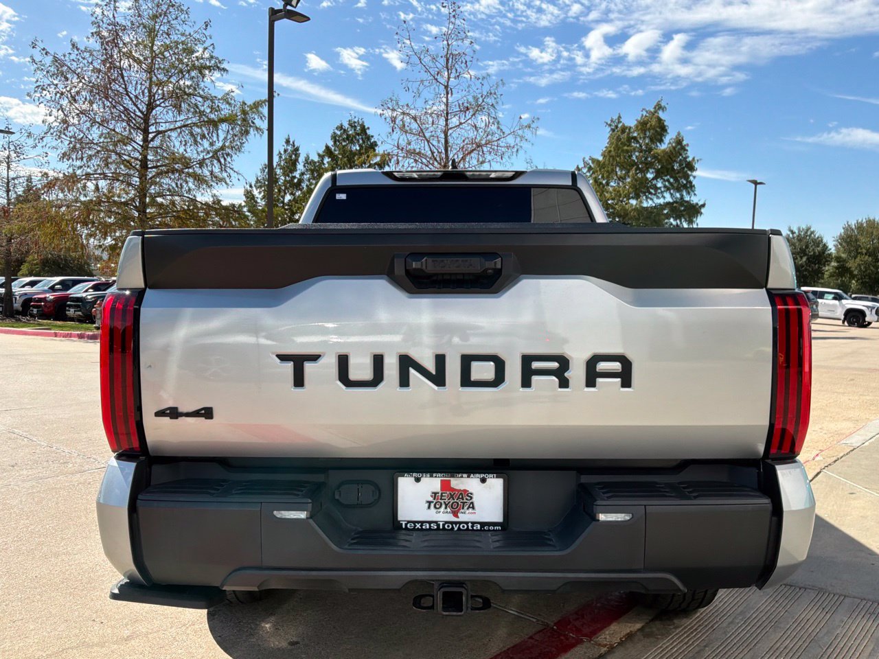 Used 2024 Toyota Tundra SR5 w/ SR5 Premium Package AWD/4WD image 7