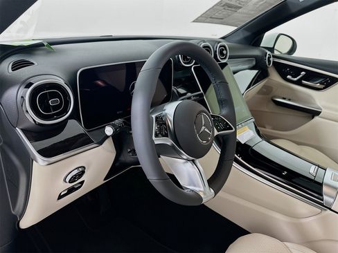 New 2026 Mercedes-Benz GLC 300 4MATIC image 10