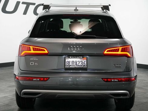 Used 2018 Audi Q5 2.0T Premium Plus w/ Premium Plus Package AWD/4WD image 4
