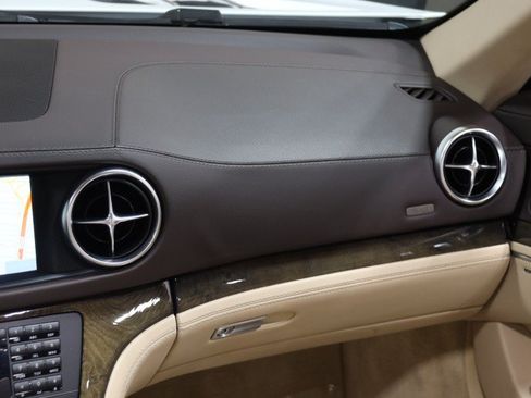 Used 2015 Mercedes-Benz SL 400 image 53