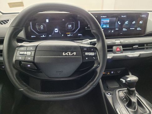 Used 2025 Kia K4 EX FWD image 22