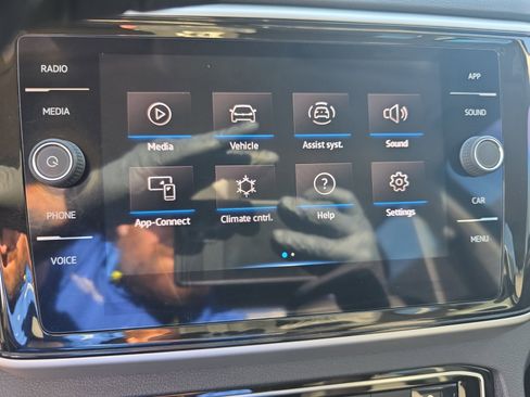 Certified 2023 Volkswagen Atlas SE w/ Black Wheel Package AWD/4WD image 28