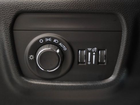 New 2025 Jeep Grand Cherokee Laredo X image 38