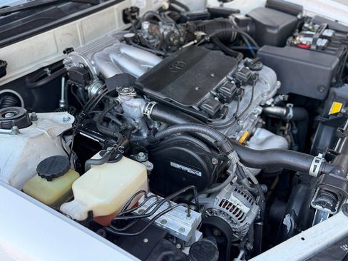 Used 1996 Toyota Avalon XLS image 76