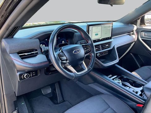 Used 2025 Ford Explorer ST-Line AWD/4WD image 17