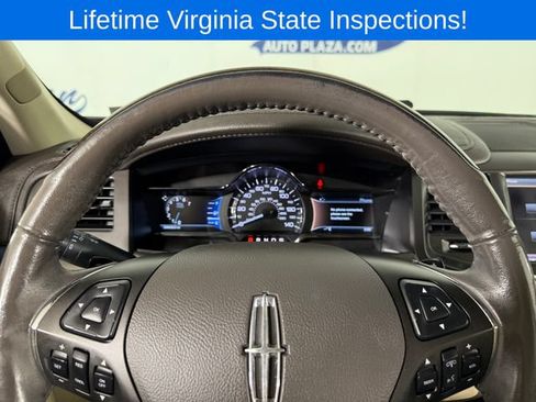 Used 2014 Lincoln MKS FWD image 11