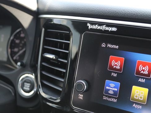 Used 2019 Mitsubishi Outlander GT AWD/4WD image 27