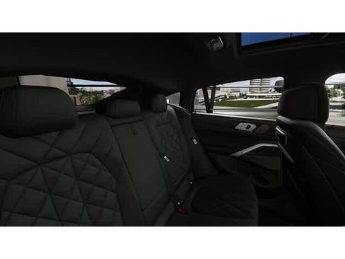 New 2026 BMW X6 xDrive40i w/ Climate Comfort Package image 12