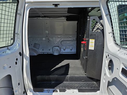 Used 2013 Ford E-150 and Econoline 150 image 19