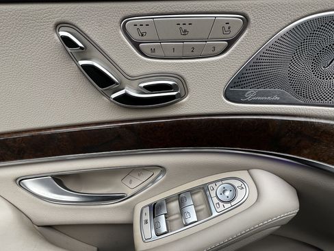 Used 2016 Mercedes-Benz S 550 4MATIC Sedan image 11