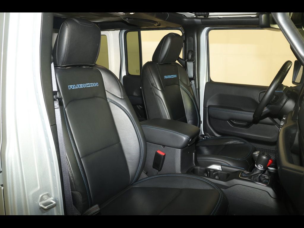 Used 2022 Jeep Wrangler Unlimited Rubicon 4xe w/ Cold Weather Group AWD/4WD image 28