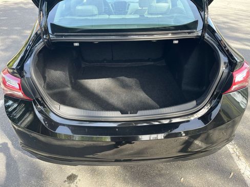 Used 2024 Chevrolet Malibu LT image 32