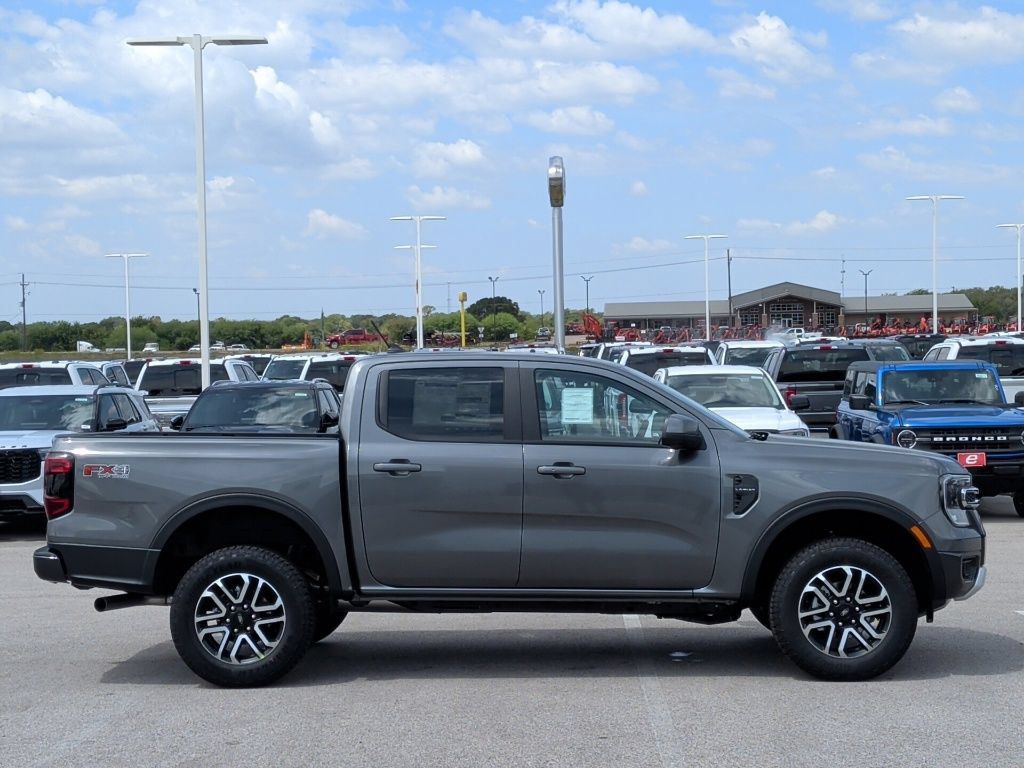 New 2026 Ford Ranger Lariat w/ FX4 Off-Road Package AWD/4WD image 9
