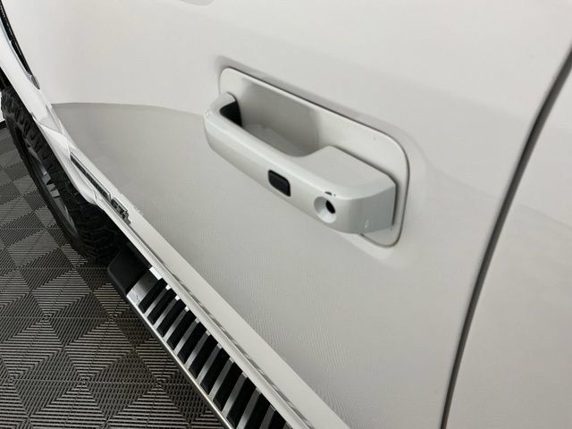 Used 2019 Ford F350 Lariat w/ Lariat Ultimate Package AWD/4WD image 12