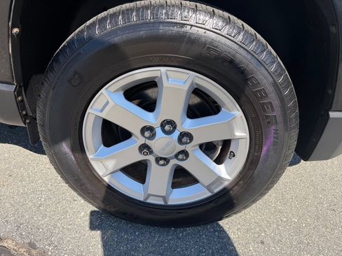 Used 2016 GMC Acadia SL FWD image 30