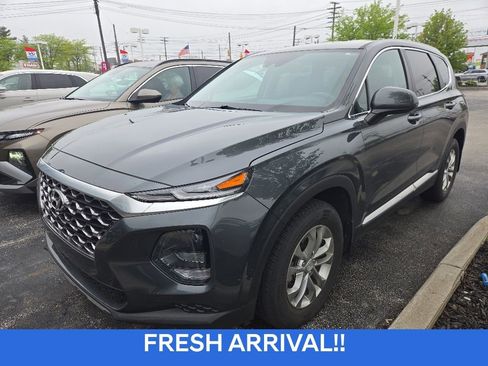 Used 2020 Hyundai Santa Fe SE FWD image 4