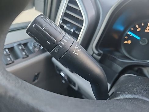 Used 2015 Ford F150 XLT image 47