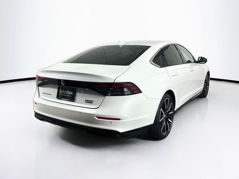 Used 2023 Honda Accord Touring image 9
