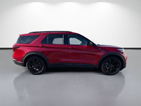 Used 2023 Ford Explorer ST-Line w/ Class IV Trailer Tow Package RWD image 2