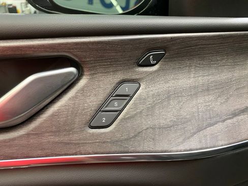 Used 2023 Jeep Grand Cherokee Overland w/ Luxury Tech Group IV image 26