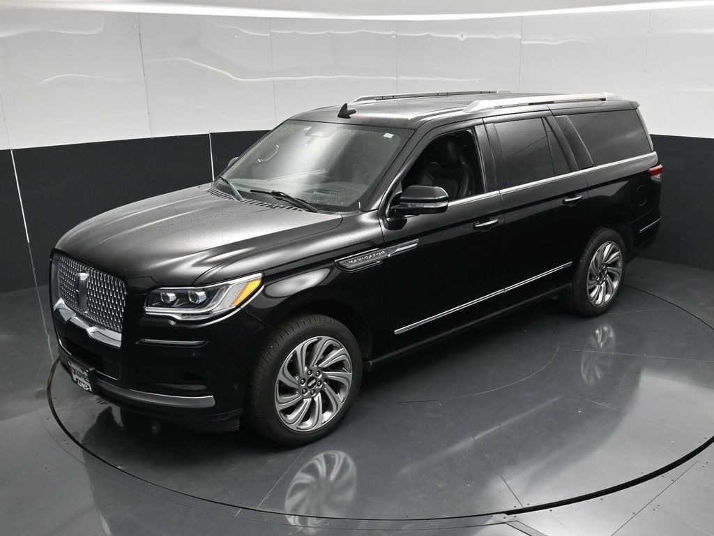 Used 2022 Lincoln Navigator L Reserve AWD/4WD image 56