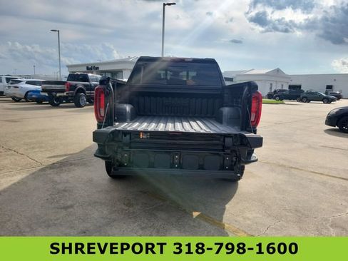 Used 2025 GMC Sierra 1500 AT4 w/ AT4 Premium Package AWD/4WD image 8