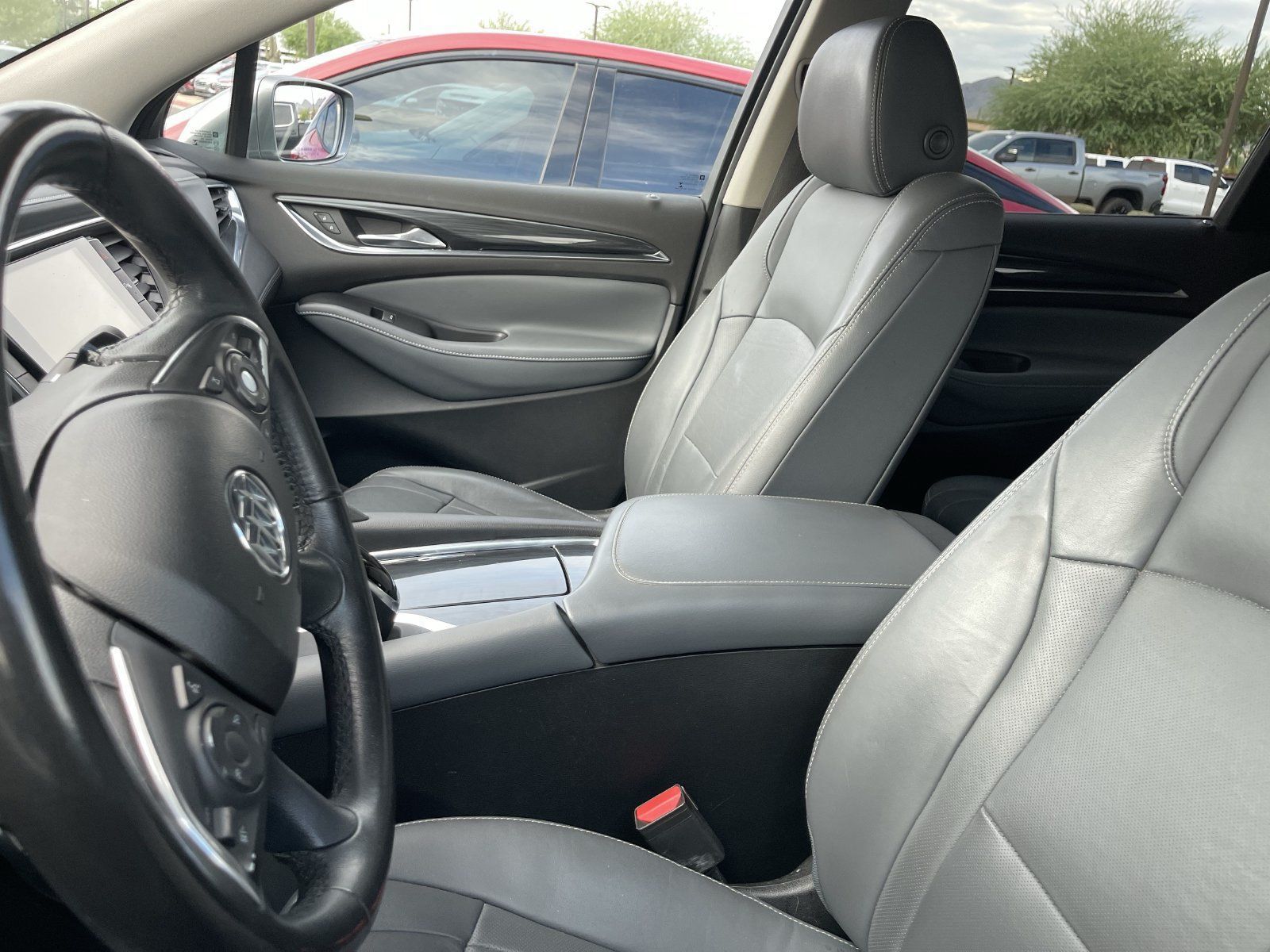 Used 2019 Buick Enclave Essence FWD image 9