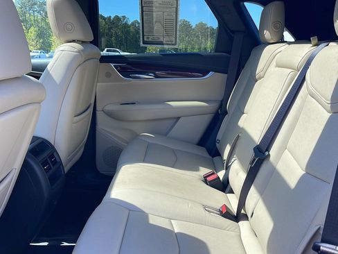 Used 2019 Cadillac XT5 Luxury FWD image 26