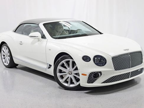 Used 2020 Bentley Continental GT image 2
