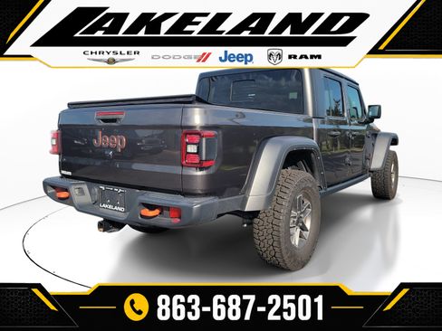 Used 2024 Jeep Gladiator Mojave AWD/4WD image 4