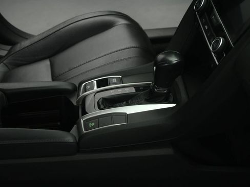 Used 2018 Honda Civic EX-L image 56