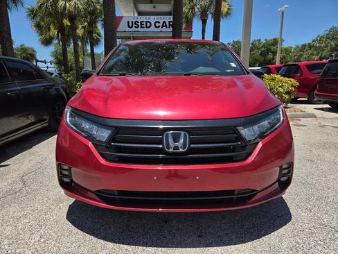 Used 2023 Honda Odyssey Sport image 4