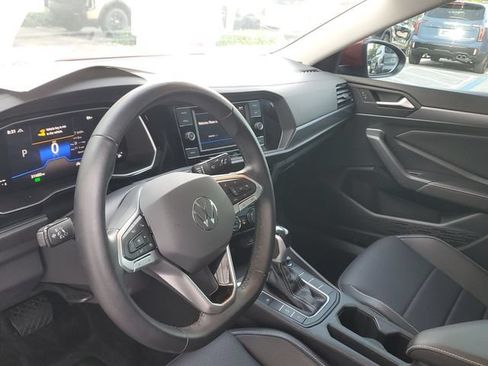 Used 2024 Volkswagen Jetta SE w/ Panoramic Sunroof Package FWD image 19