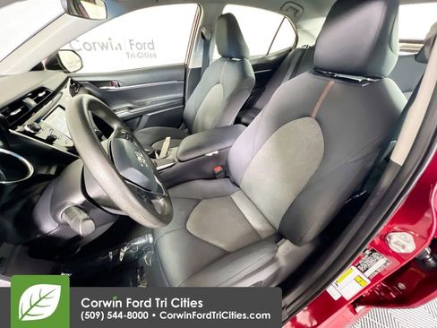 Used 2019 Toyota Camry LE FWD image 24