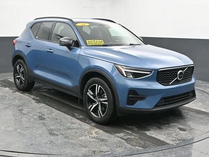 Used 2024 Volvo XC40 B5 Core