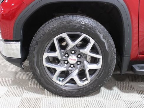 Used 2024 GMC Sierra 1500 SLT w/ SLT Premium Plus Package AWD/4WD image 43