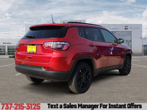 New 2026 Jeep Compass Latitude image 5