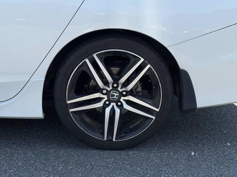 Used 2017 Honda Accord Sport Special Edition image 11
