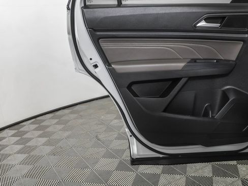 Used 2021 Volkswagen Atlas Cross Sport SEL image 38