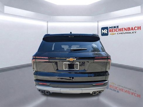 New 2026 Chevrolet Traverse LT w/ Driver Confidence Package FWD image 6