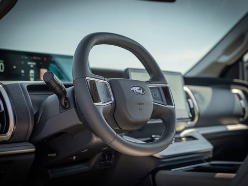 New 2026 Ford Expedition Max Active image 17