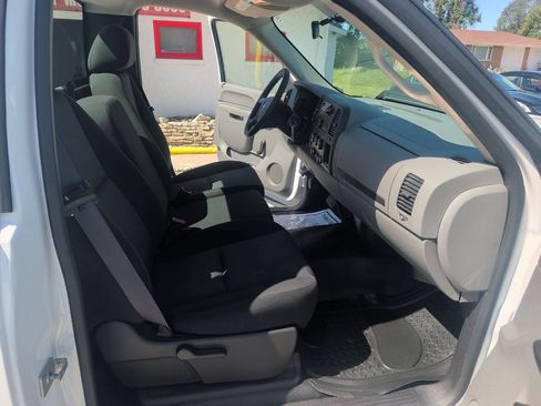 Used 2011 GMC Sierra 1500 W/T RWD image 18